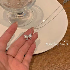 Ladies Necklace Shell Bow