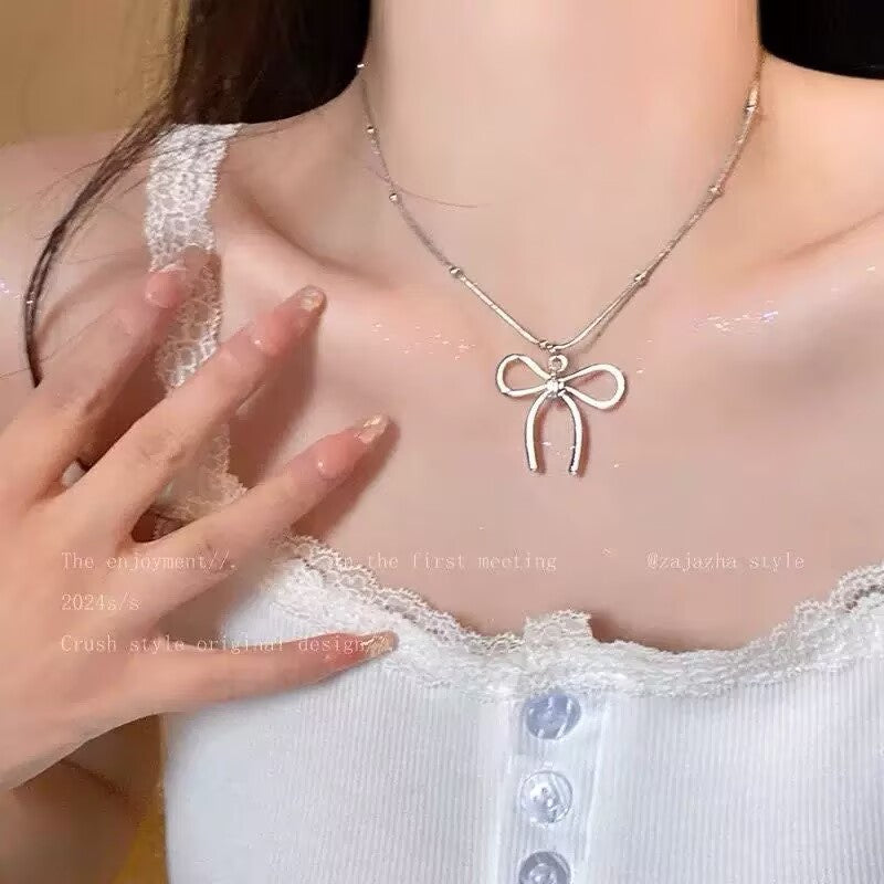 Ladies Necklace Elegant Bow