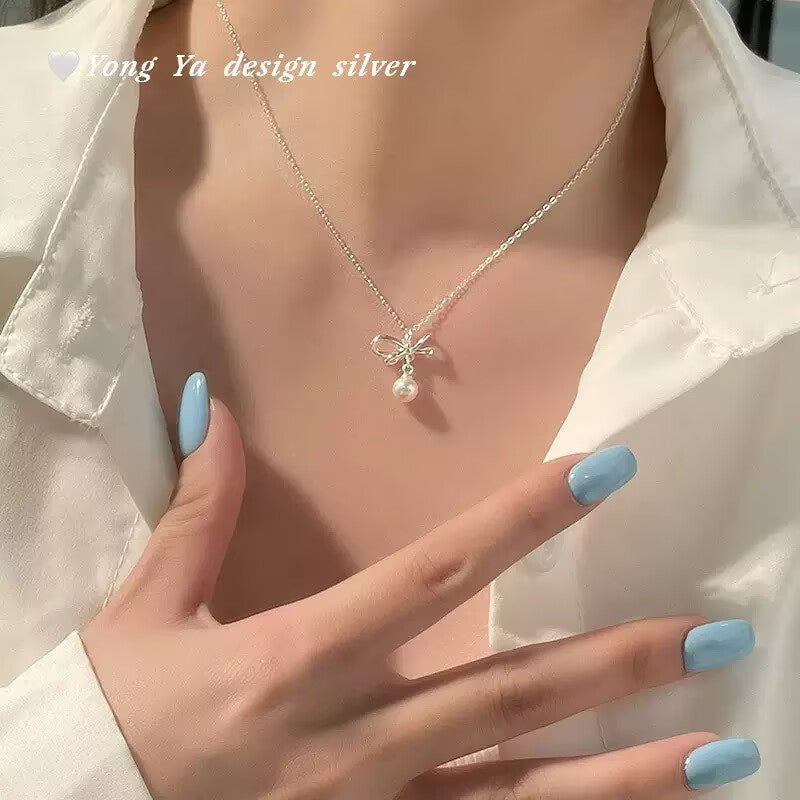 Ladies Necklace Bow with Pearl