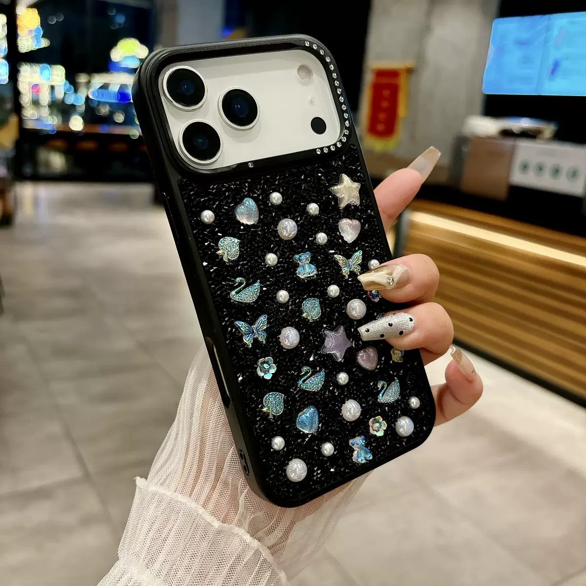 iPhone 17Pro/ 18Pro Luxury Dimond Case