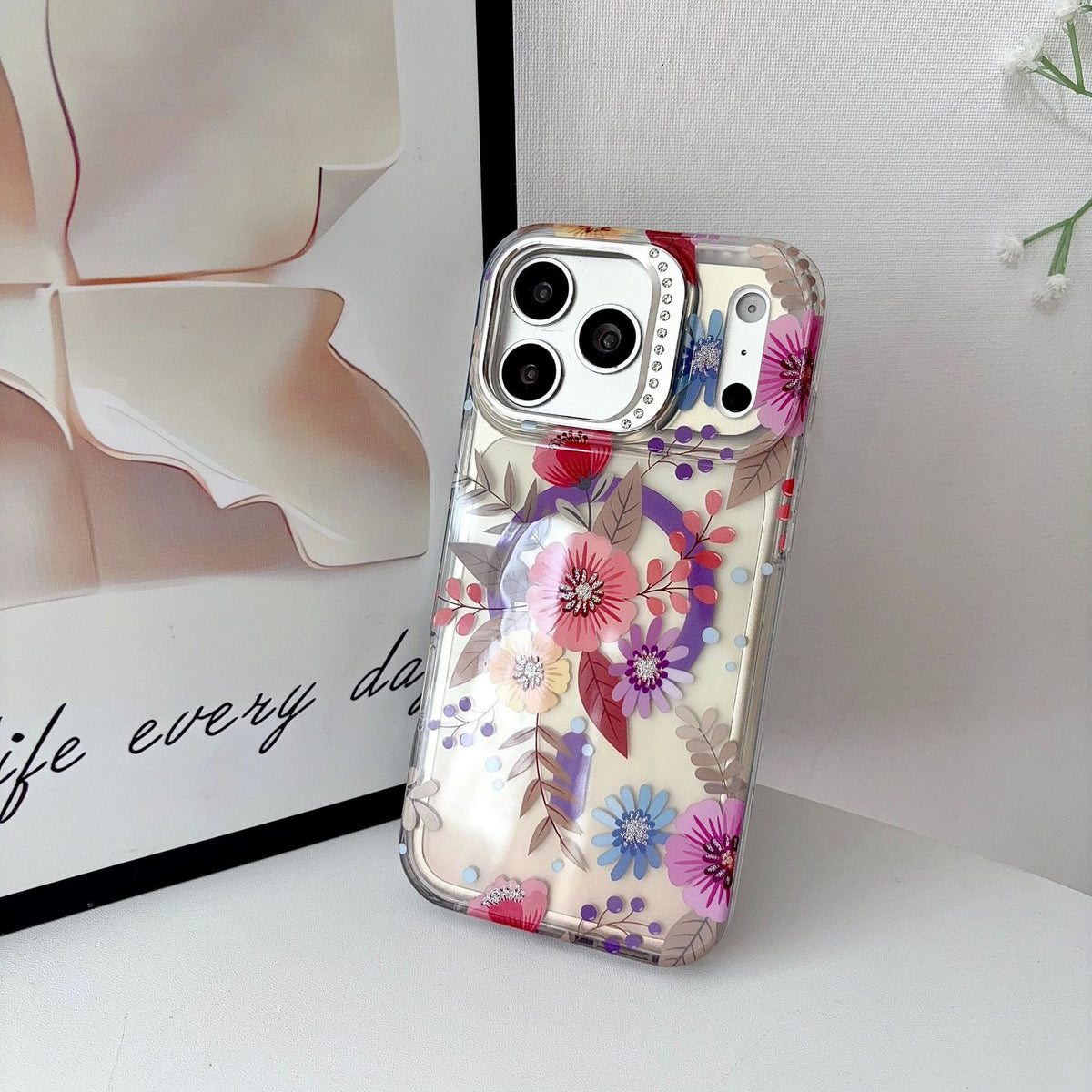 IPHONE 17PRO/18PRO FLOWERS MAGSAFE CASE