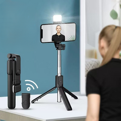 R1 SELFIE STICK TRIPOD