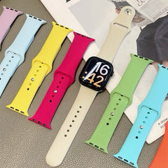 Silicone Straps Compatible with the Apple Watch 38/40/41MM